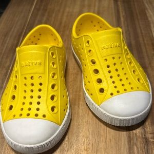 Toddler natives size c5 yellow
